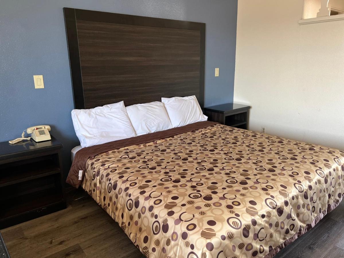 Economy Inn Fresno Eksteriør bilde