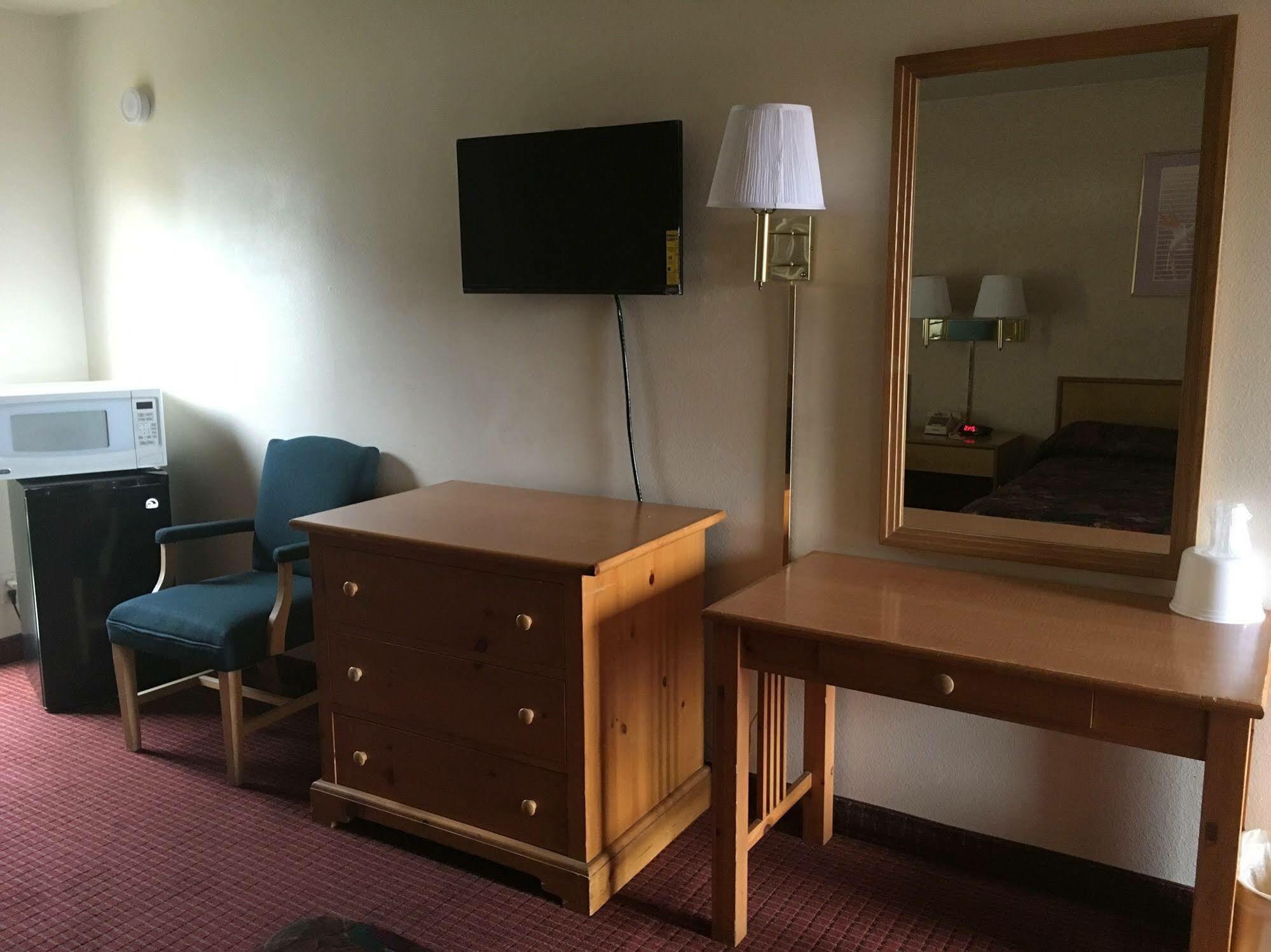 Economy Inn Fresno Eksteriør bilde