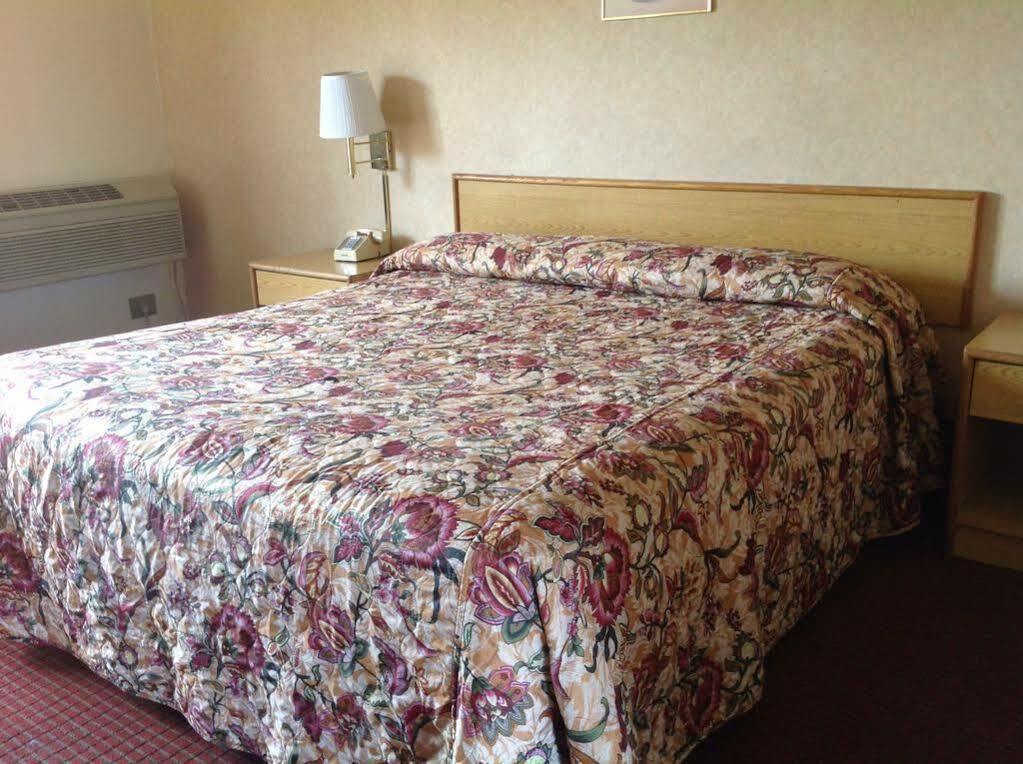 Economy Inn Fresno Eksteriør bilde