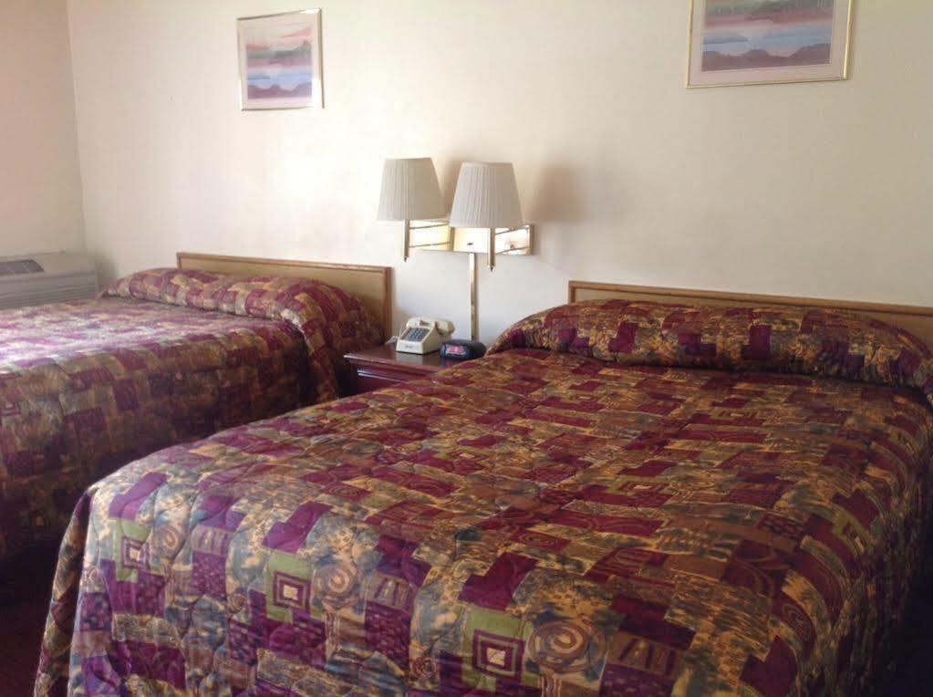 Economy Inn Fresno Eksteriør bilde
